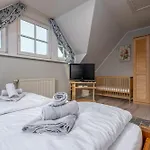 Reihenendhaus Celebes * Dierhagen