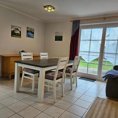 Reihenendhaus Celebes 度假居